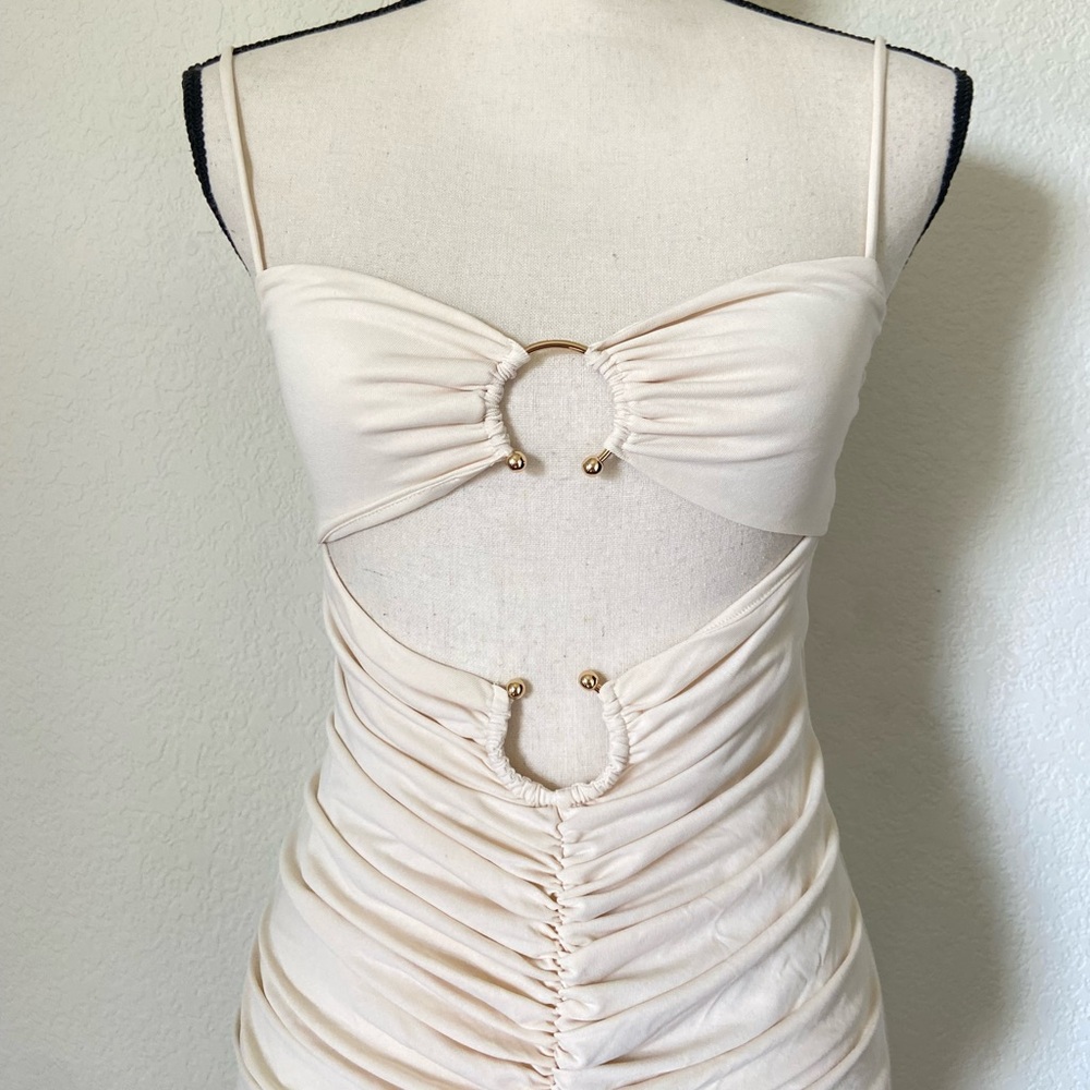 Camila Coelho Yasmeen Midi Dress in Beige XS - Picture 5 of 10